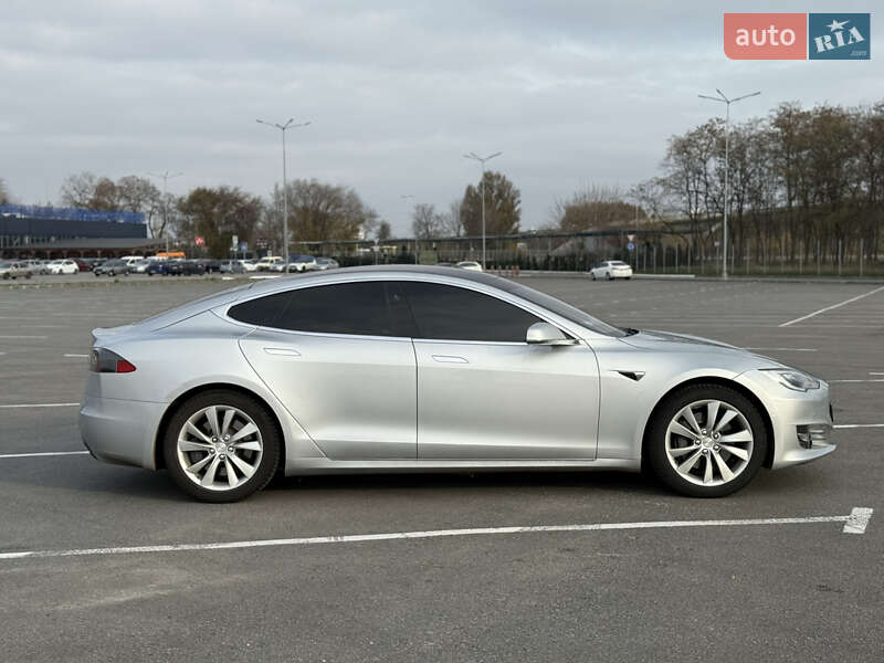 Ліфтбек Tesla Model S 2017 в Кам'янському фото 13 Ліфтбек Tesla Model S 2017 в Кам'янському