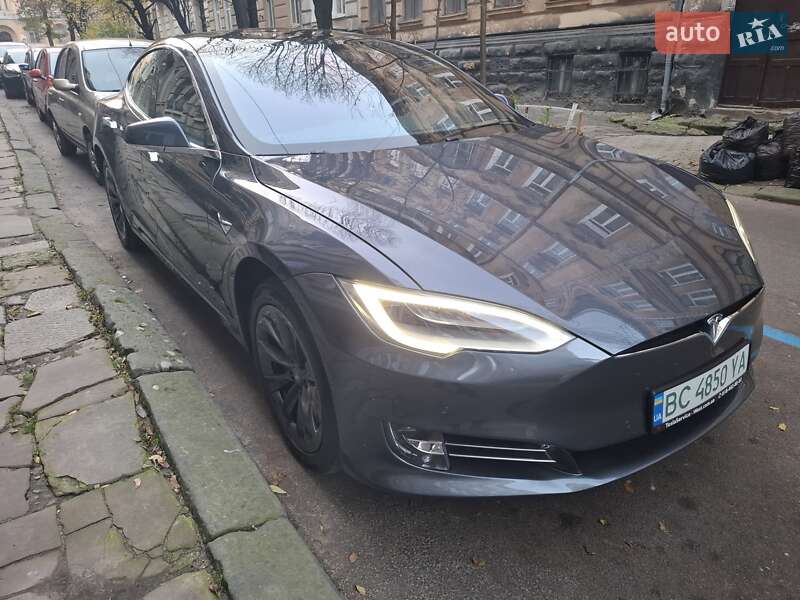 Лифтбек Tesla Model S 2017 в Львове фото 2 Лифтбек Tesla Model S 2017 в Львове