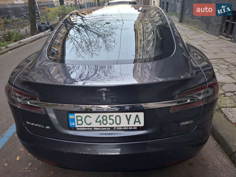 Лифтбек Tesla Model S 2017 в Львове фото 14 Лифтбек Tesla Model S 2017 в Львове