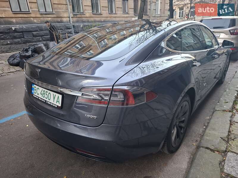 Лифтбек Tesla Model S 2017 в Львове фото 21 Лифтбек Tesla Model S 2017 в Львове