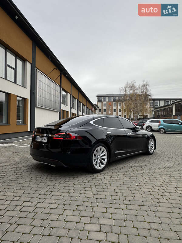 Ліфтбек Tesla Model S 2015 в Коломиї