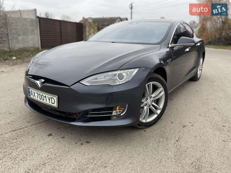 Лифтбек Tesla Model S 2015 в Харькове