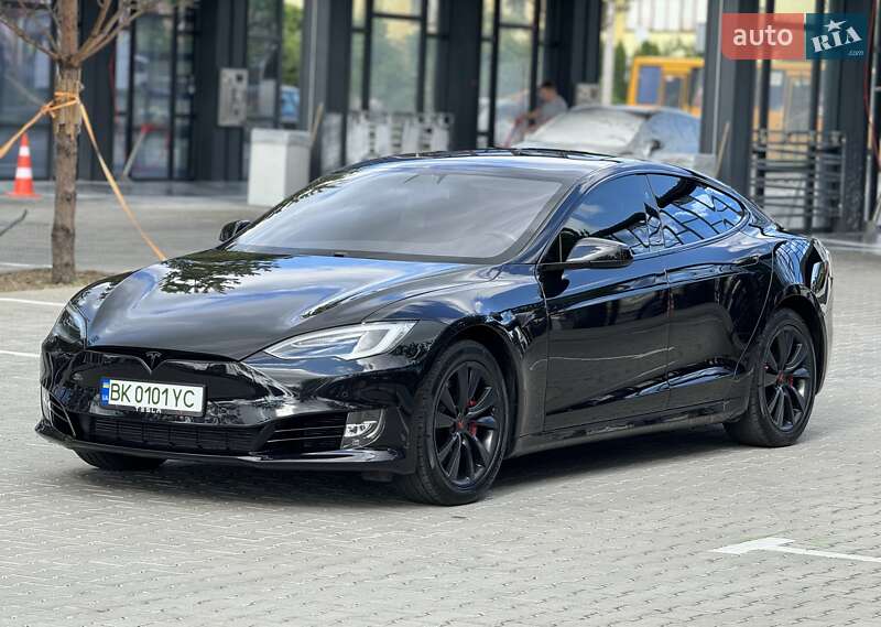 Ліфтбек Tesla Model S 2018 в Рівному фото 4 Ліфтбек Tesla Model S 2018 в Рівному