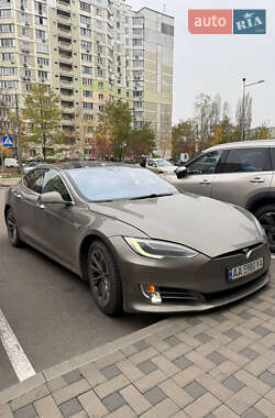 Ліфтбек Tesla Model S 2016 в Березівці
