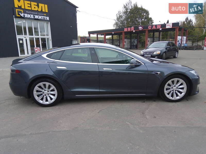Лифтбек Tesla Model S 2017 в Нежине фото 11 Лифтбек Tesla Model S 2017 в Нежине