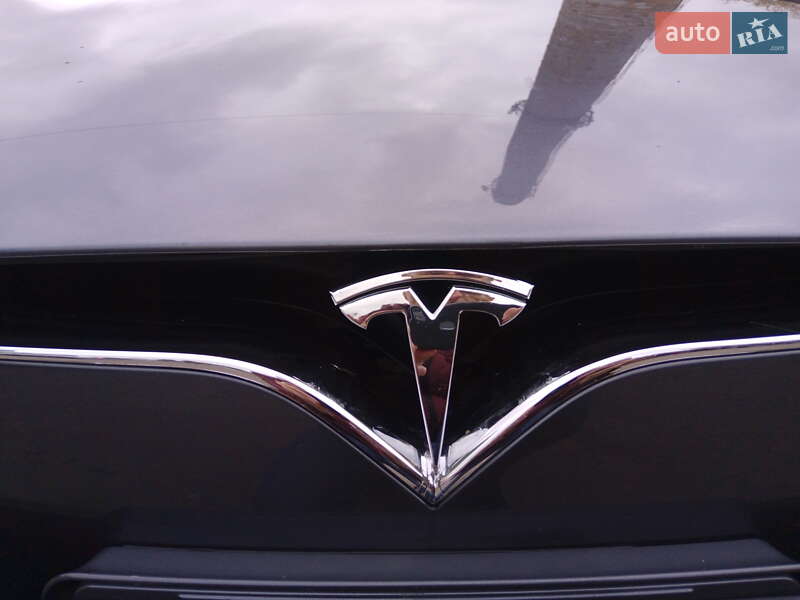 Лифтбек Tesla Model S 2017 в Нежине фото 14 Лифтбек Tesla Model S 2017 в Нежине