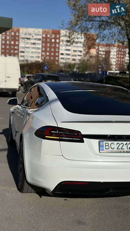 Лифтбек Tesla Model S 2023 в Львове