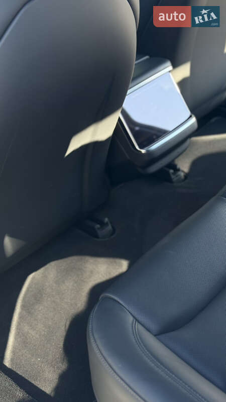 Лифтбек Tesla Model S 2023 в Львове фото 32 Лифтбек Tesla Model S 2023 в Львове