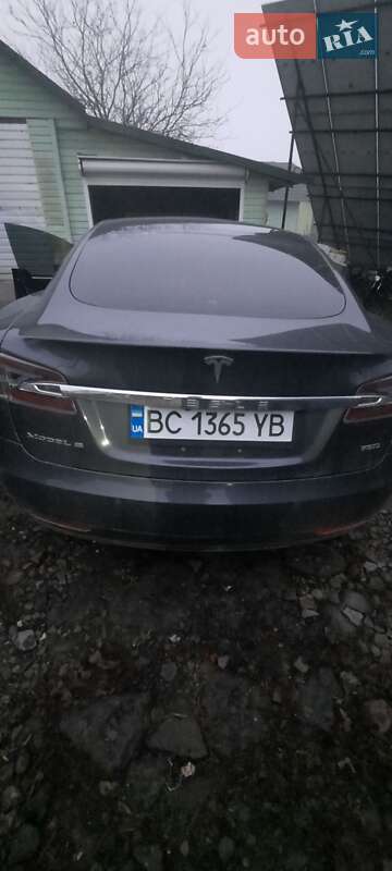Ліфтбек Tesla Model S 2017 в Івано-Франківську фото 8 Ліфтбек Tesla Model S 2017 в Івано-Франківську