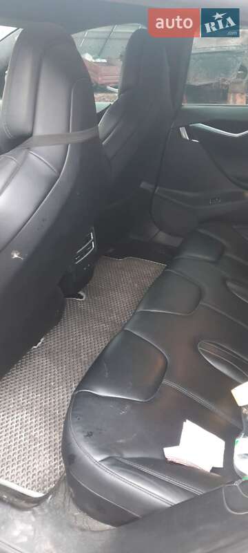 Ліфтбек Tesla Model S 2017 в Івано-Франківську фото 10 Ліфтбек Tesla Model S 2017 в Івано-Франківську