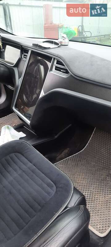 Ліфтбек Tesla Model S 2017 в Івано-Франківську фото 13 Ліфтбек Tesla Model S 2017 в Івано-Франківську