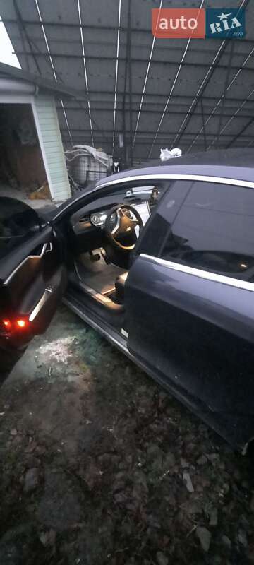 Ліфтбек Tesla Model S 2017 в Івано-Франківську фото 28 Ліфтбек Tesla Model S 2017 в Івано-Франківську