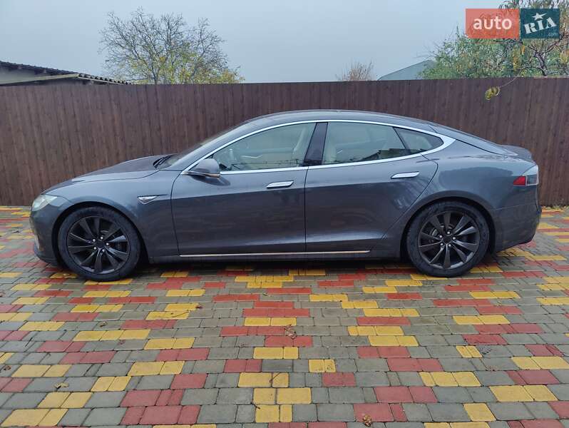 Tesla Model S 2015 Tesla Model S 2015