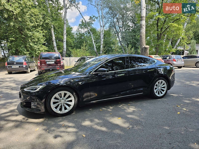 Ліфтбек Tesla Model S 2017 в Чорноморську
