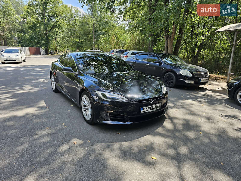 Ліфтбек Tesla Model S 2017 в Чорноморську