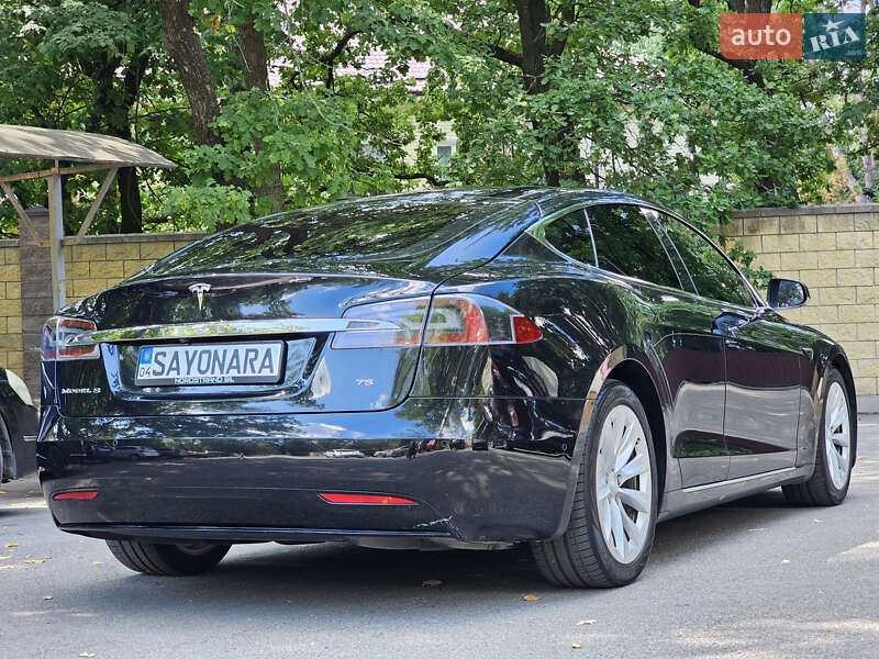 Ліфтбек Tesla Model S 2017 в Чорноморську