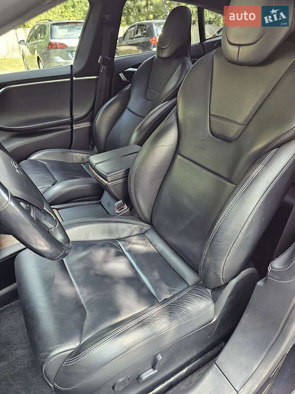 Ліфтбек Tesla Model S 2017 в Чорноморську