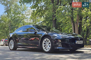 Ліфтбек Tesla Model S 2017 в Чорноморську