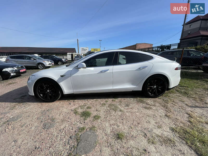 Ліфтбек Tesla Model S 2016 в Луцьку фото 4 Ліфтбек Tesla Model S 2016 в Луцьку