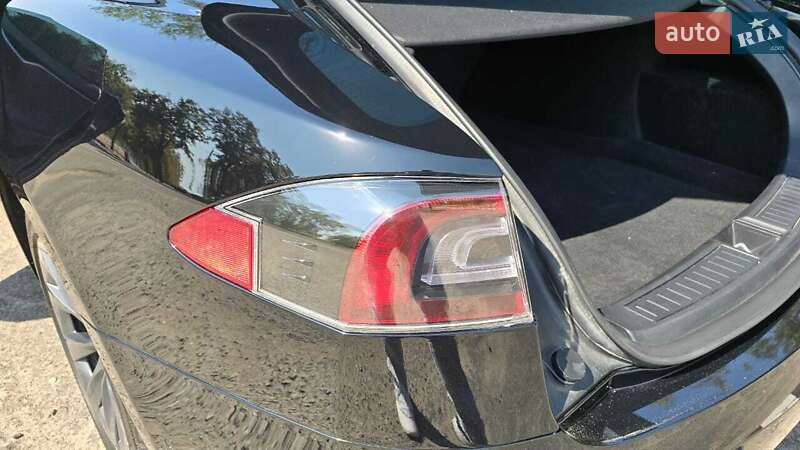 Лифтбек Tesla Model S 2019 в Запорожье фото 13 Лифтбек Tesla Model S 2019 в Запорожье