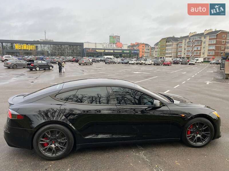 Лифтбек Tesla Model S 2021 в Киеве фото 3 Лифтбек Tesla Model S 2021 в Киеве