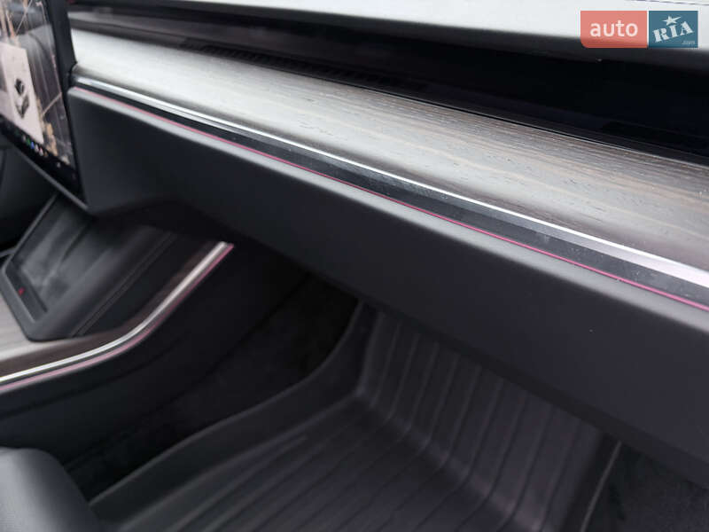 Ліфтбек Tesla Model S 2022 в Києві