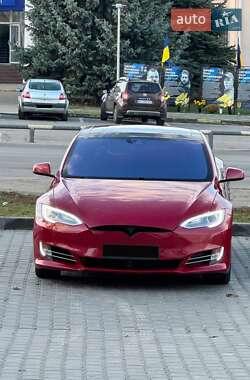 Ліфтбек Tesla Model S 2016 в Полтаві
