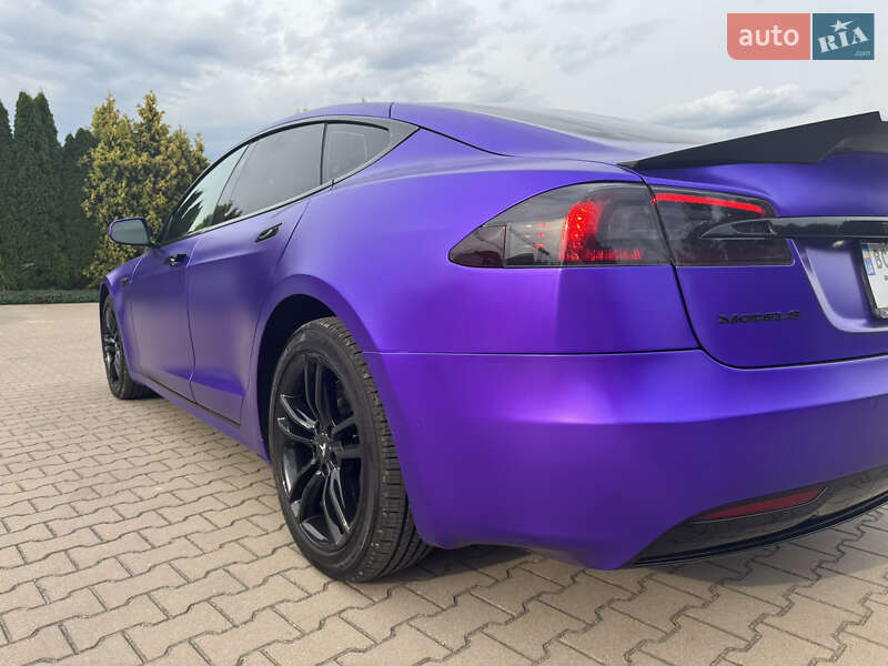 Ліфтбек Tesla Model S 2017 в Львові фото 5 Ліфтбек Tesla Model S 2017 в Львові