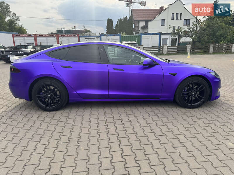 Ліфтбек Tesla Model S 2017 в Львові фото 7 Ліфтбек Tesla Model S 2017 в Львові