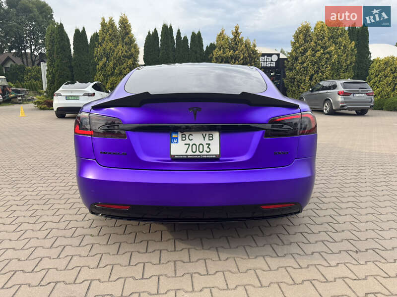 Ліфтбек Tesla Model S 2017 в Львові фото 9 Ліфтбек Tesla Model S 2017 в Львові