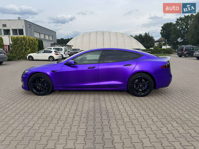 Ліфтбек Tesla Model S 2017 в Львові фото 12 Ліфтбек Tesla Model S 2017 в Львові