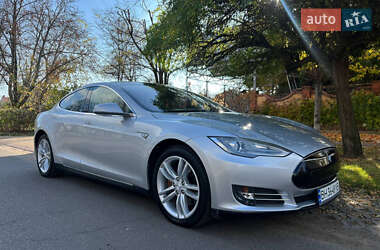 Лифтбек Tesla Model S 2012 в Одессе