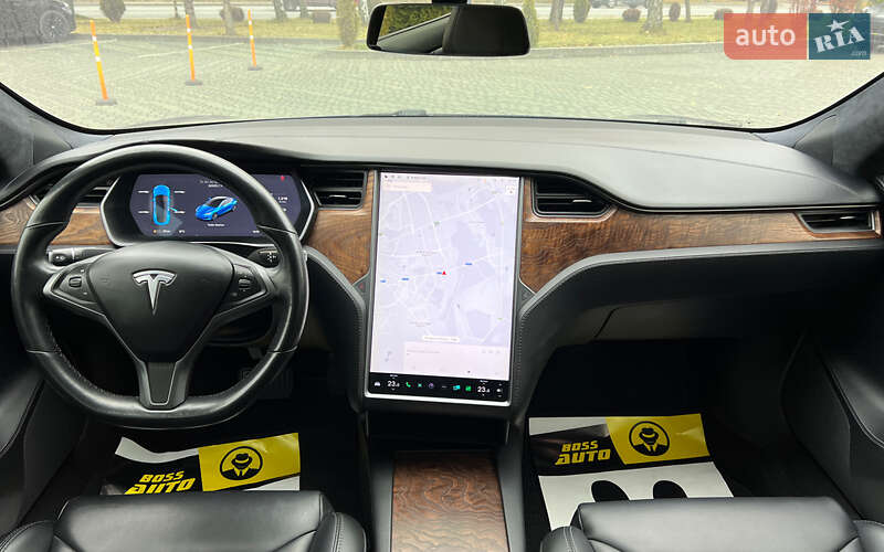 Ліфтбек Tesla Model S 2019 в Львові