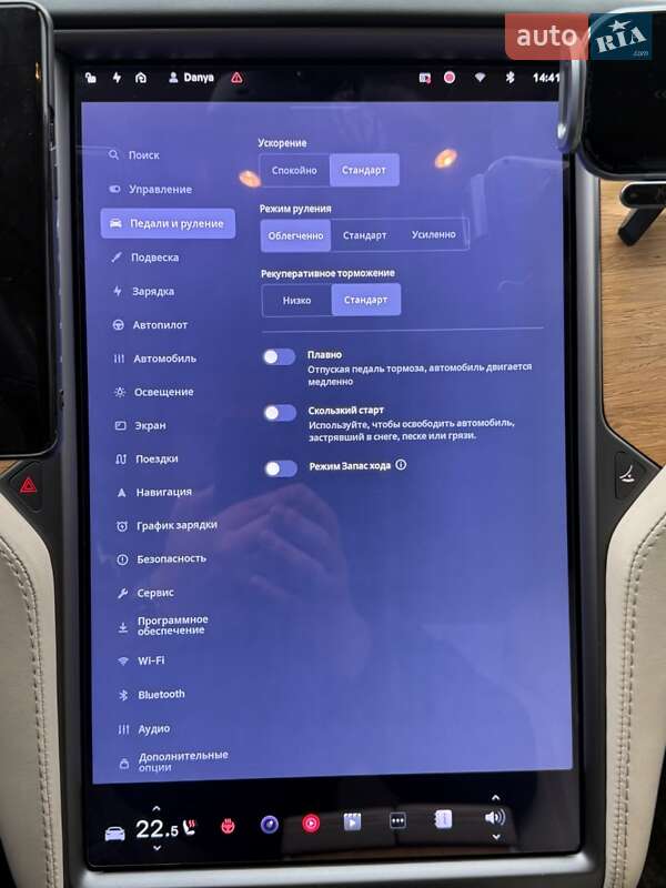 Ліфтбек Tesla Model S 2019 в Києві фото 29 Ліфтбек Tesla Model S 2019 в Києві