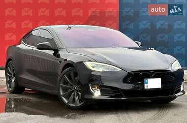 Лифтбек Tesla Model S 2019 в Киеве