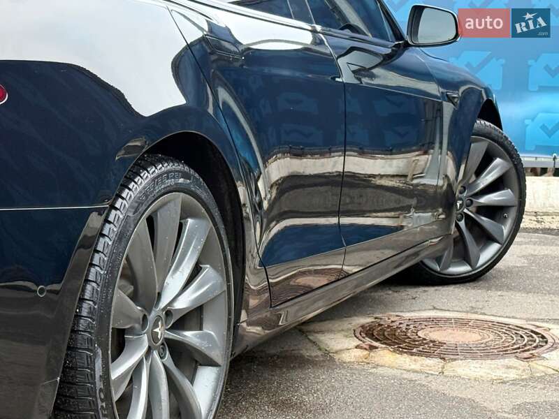 Ліфтбек Tesla Model S 2019 в Києві фото 19 Ліфтбек Tesla Model S 2019 в Києві