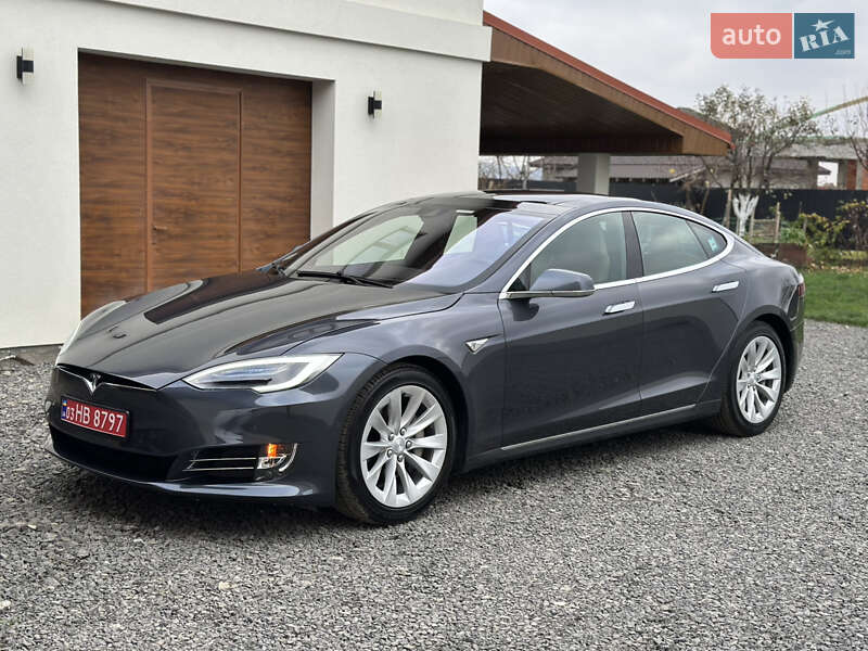 Ліфтбек Tesla Model S 2016 в Ужгороді фото 13 Ліфтбек Tesla Model S 2016 в Ужгороді