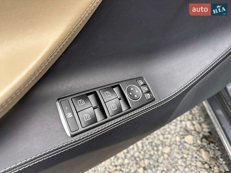 Ліфтбек Tesla Model S 2016 в Ужгороді фото 43 Ліфтбек Tesla Model S 2016 в Ужгороді