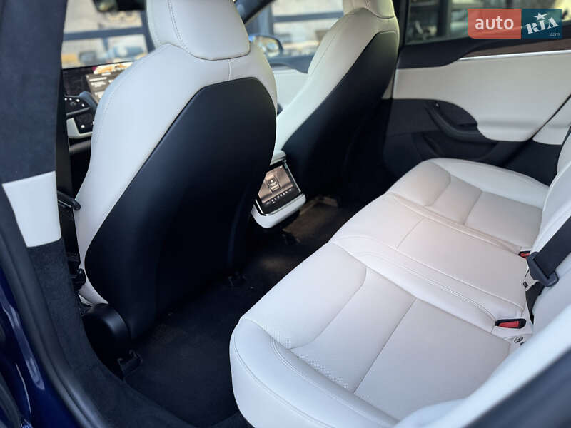 Ліфтбек Tesla Model S 2021 в Львові фото 18 Ліфтбек Tesla Model S 2021 в Львові