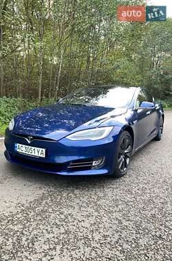Ліфтбек Tesla Model S 2019 в Ковелі