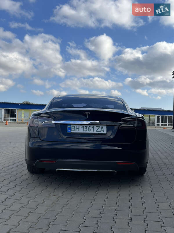 Ліфтбек Tesla Model S 2014 в Одесі