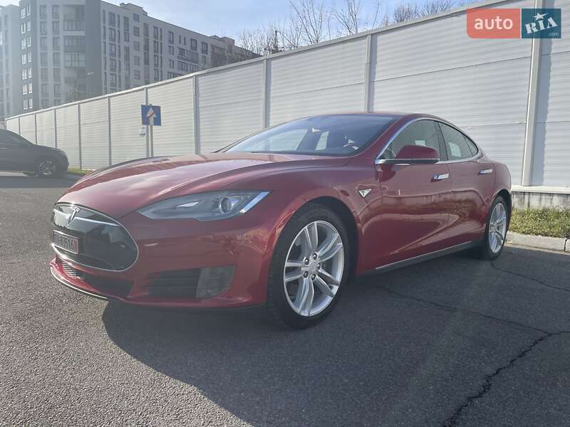 Ліфтбек Tesla Model S 2015 в Львові фото 2 Ліфтбек Tesla Model S 2015 в Львові