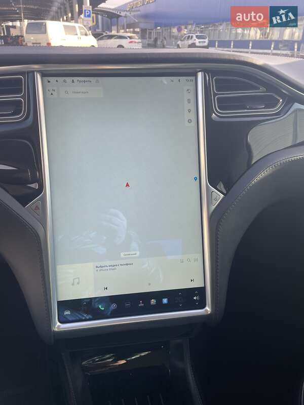 Ліфтбек Tesla Model S 2015 в Львові фото 17 Ліфтбек Tesla Model S 2015 в Львові