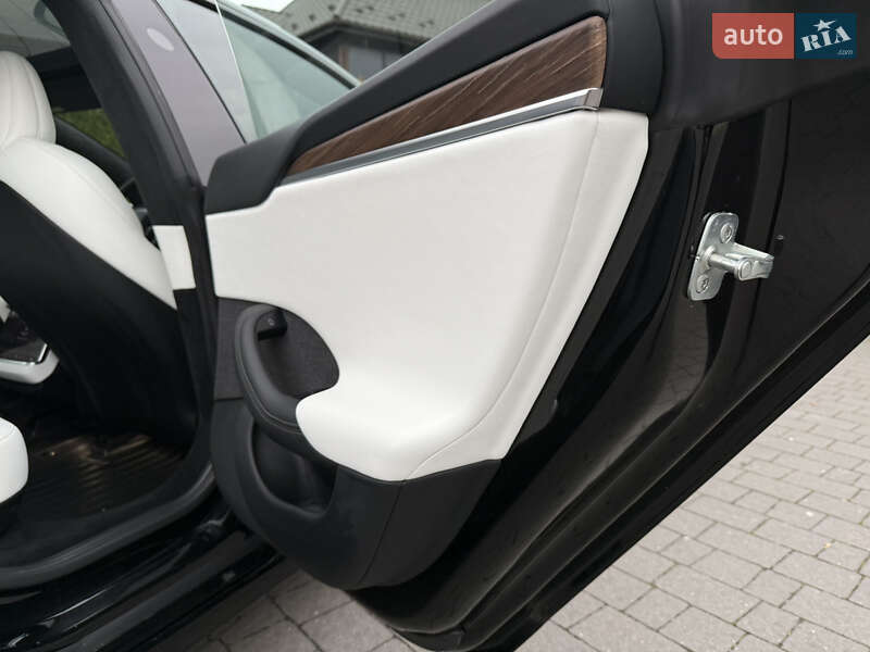 Ліфтбек Tesla Model S 2023 в Стрию фото 51 Ліфтбек Tesla Model S 2023 в Стрию