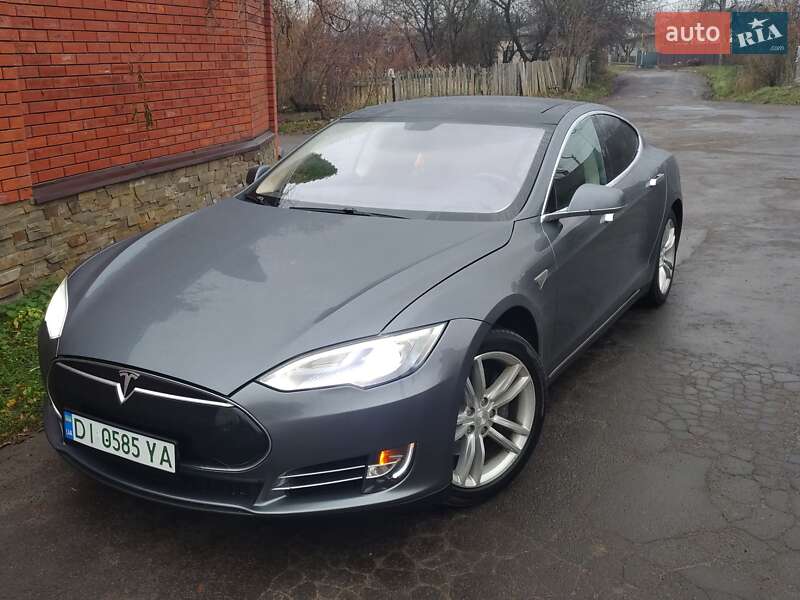 Ліфтбек Tesla Model S 2014 в Шептицькому фото 3 Ліфтбек Tesla Model S 2014 в Шептицькому