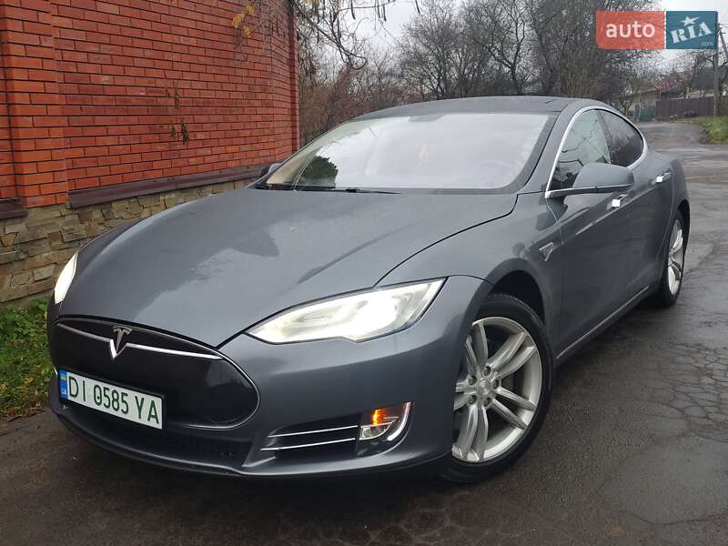 Ліфтбек Tesla Model S 2014 в Шептицькому фото 13 Ліфтбек Tesla Model S 2014 в Шептицькому