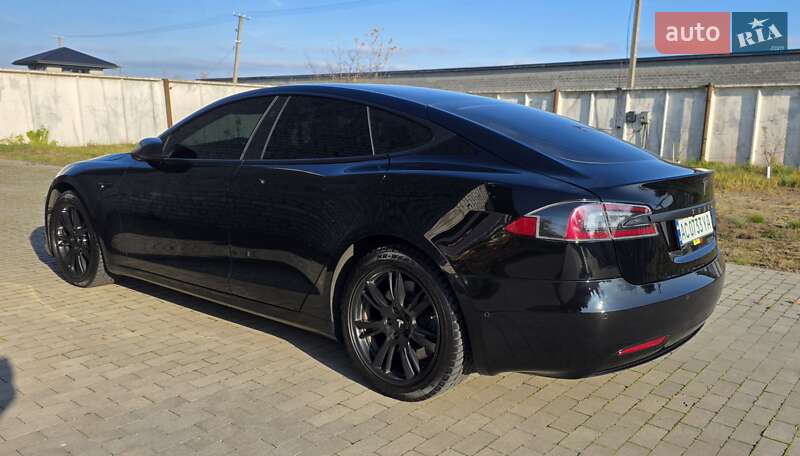 Лифтбек Tesla Model S 2020 в Ковеле