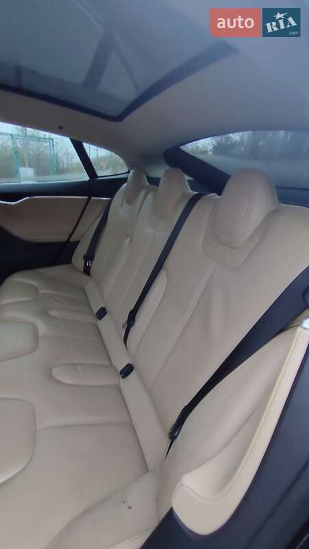 Лифтбек Tesla Model S 2014 в Житомире фото 9 Лифтбек Tesla Model S 2014 в Житомире