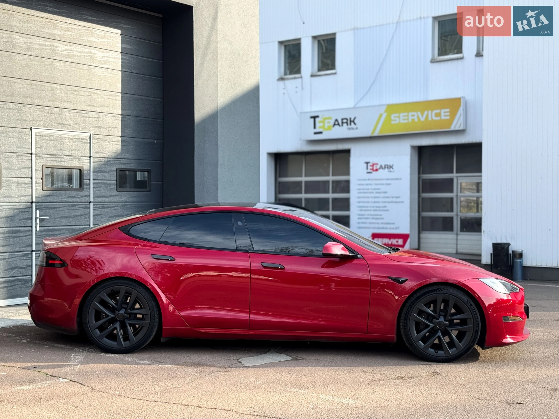 2022 Tesla Model S - мініатюра 11
