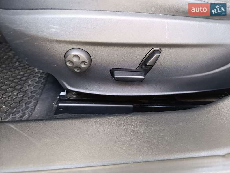 Ліфтбек Tesla Model S 2013 в Ізмаїлі фото 21 Ліфтбек Tesla Model S 2013 в Ізмаїлі